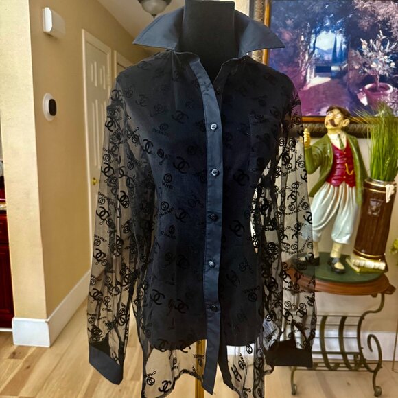 AUTHENTIC CHANEL LOGO BLOUSE SIZE M - Picture 8 of 12
